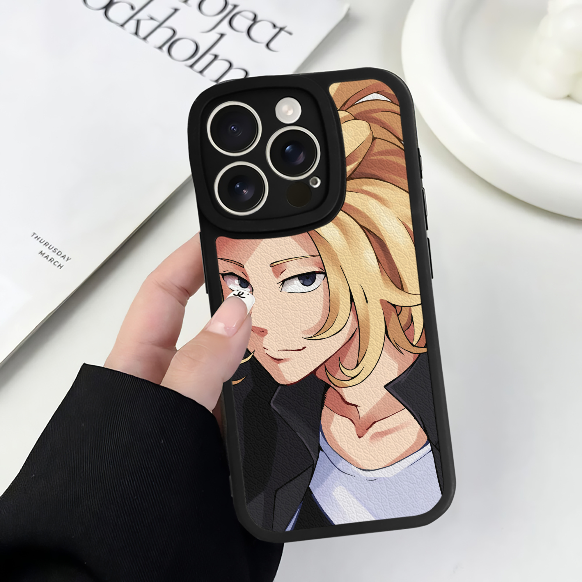 （画像用） 東京リベンジャーズ Tokyo Revengers 【iPhone 16シリーズ対応】シリコンスマホケース（レザー調） 材質：シリコン
